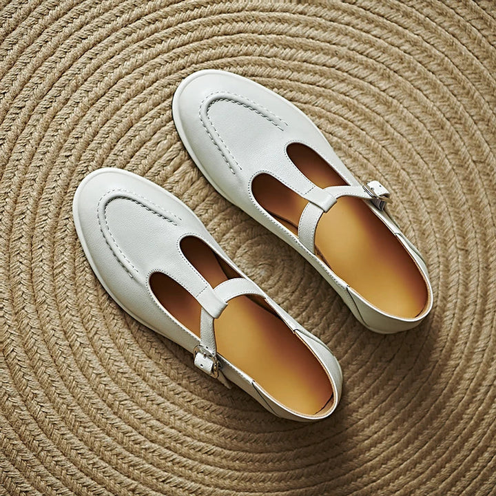 LAURA | LOW-HEELED CLASSIC PUMPS