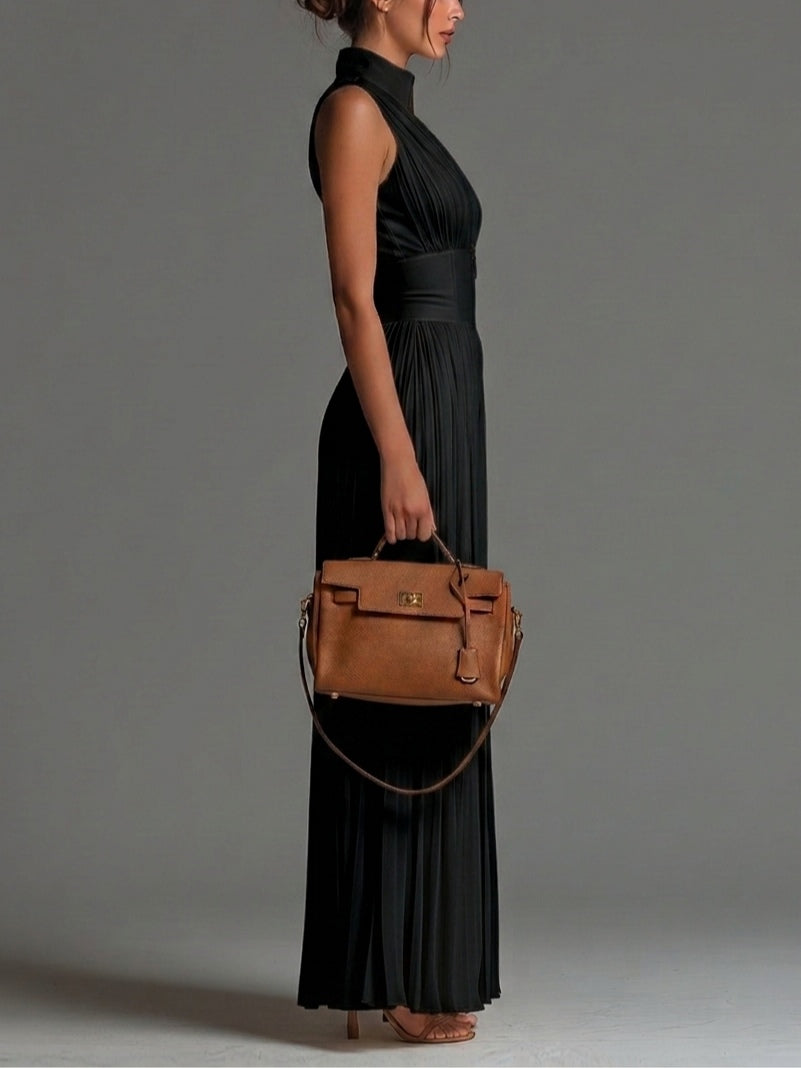 Black sleeveless jumpsuit with V-neck, zip, pleated and wide-leg in chiffon