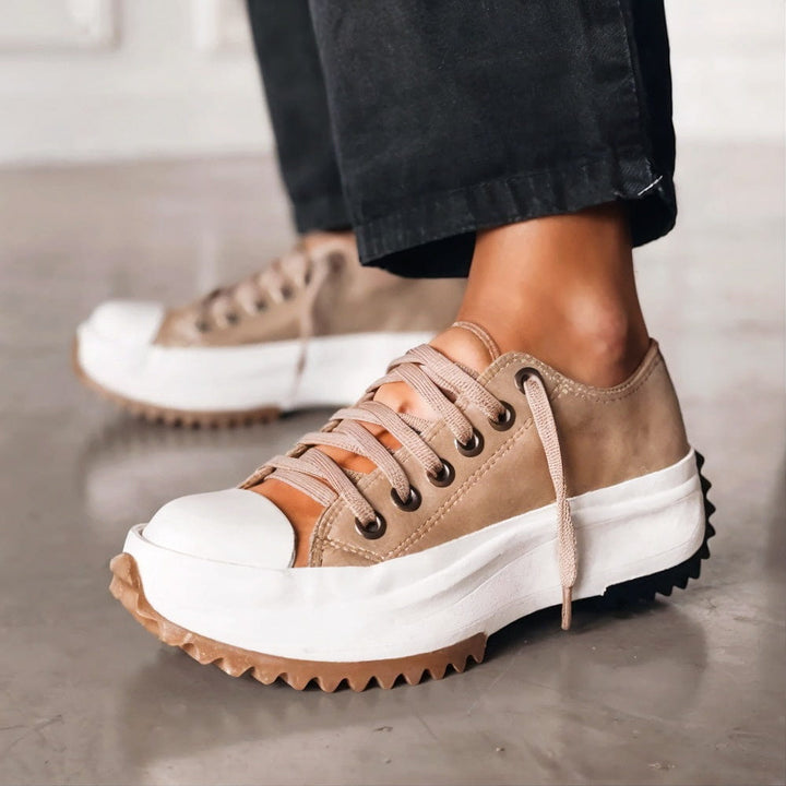DANIKA™ – All-Day Comfort Sneakers