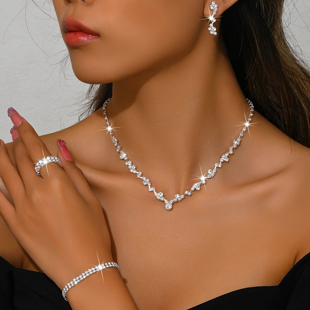 LIGHTWEIGHT ELEGANT 4-PIECE JEWELLERY SET