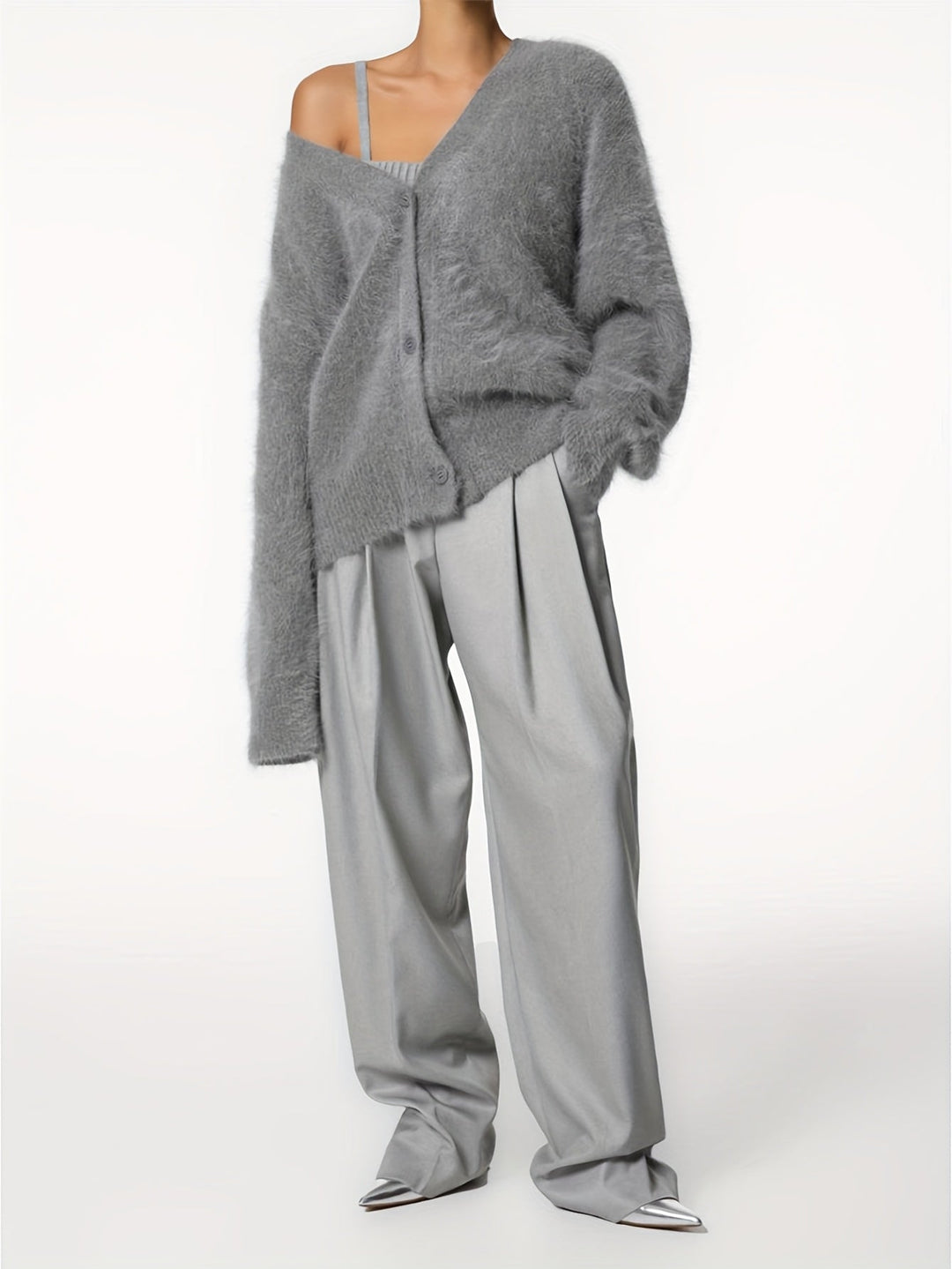 SERIAVI | V-NECK LIGHT GREY CARDIGAN